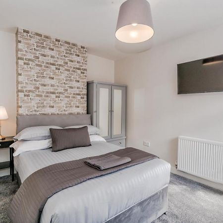 Newhall Lodge Cannock Eksteriør bilde